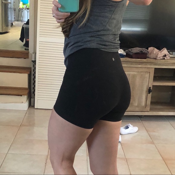 lululemon athletica Pants - Lululemon align shorts 5" black size 6